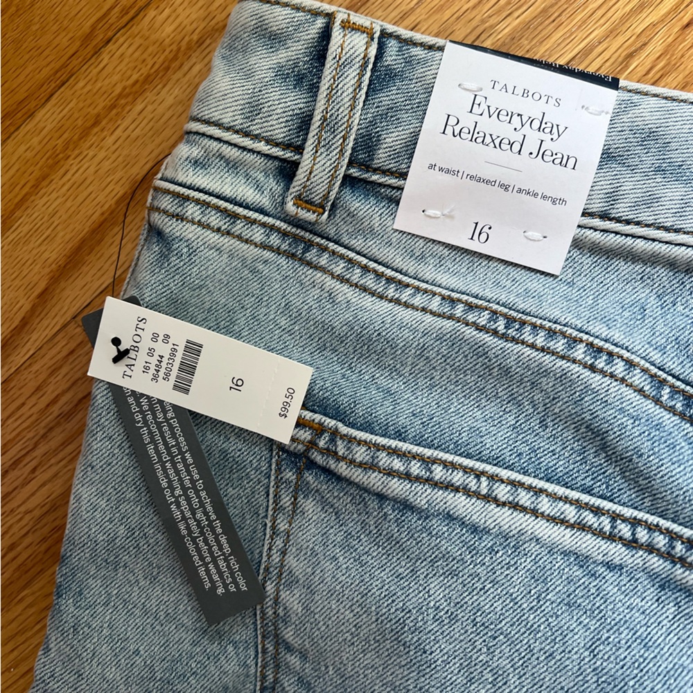 NWT Talbots relaxed everyday light denim jeans - Picture 3 of 5